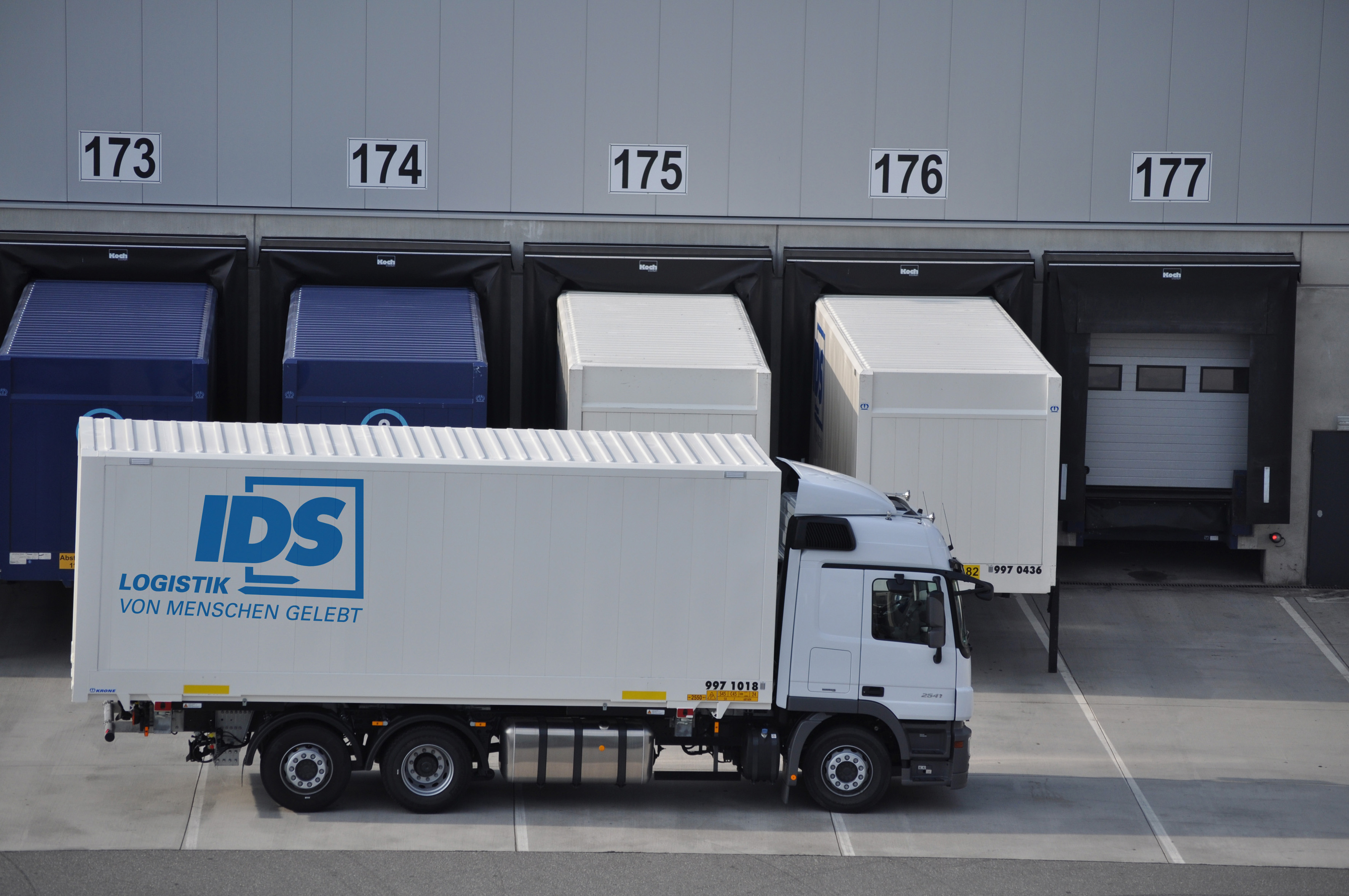 Die Datei Druckversion_8.jpg herunterladen